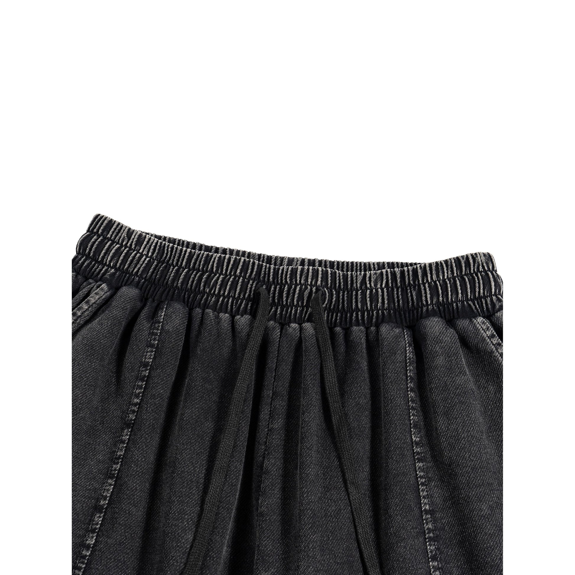 Heritage Trail Pants - Cinder Black - detail front view